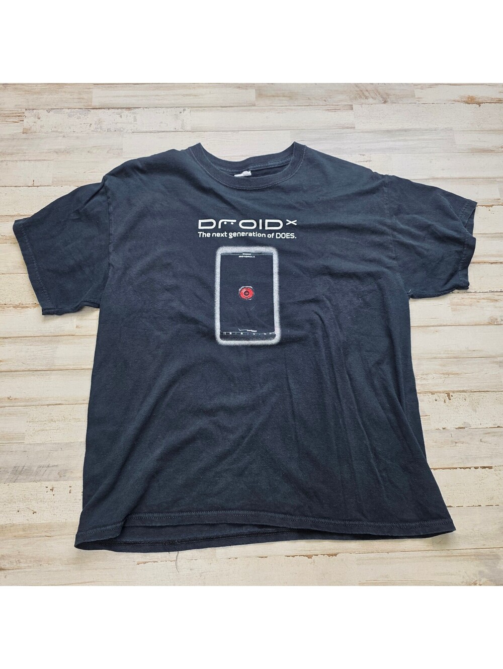 VTG Motorola Droid X T-Shirt L Black The Next Generation of DOES Tech Phone Tee